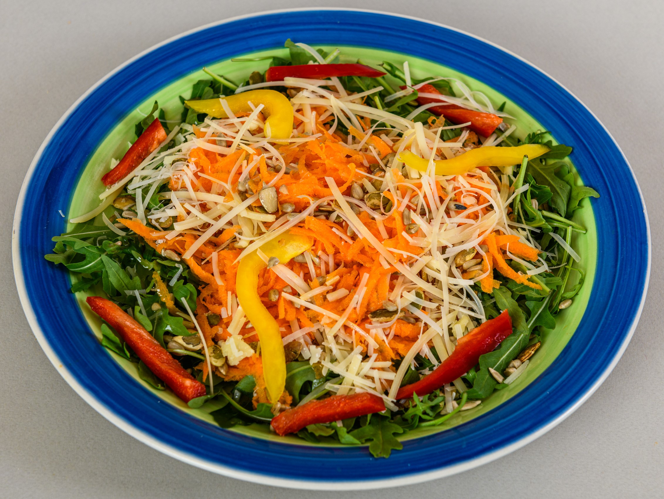 Salata de morcovi cu parmesan
